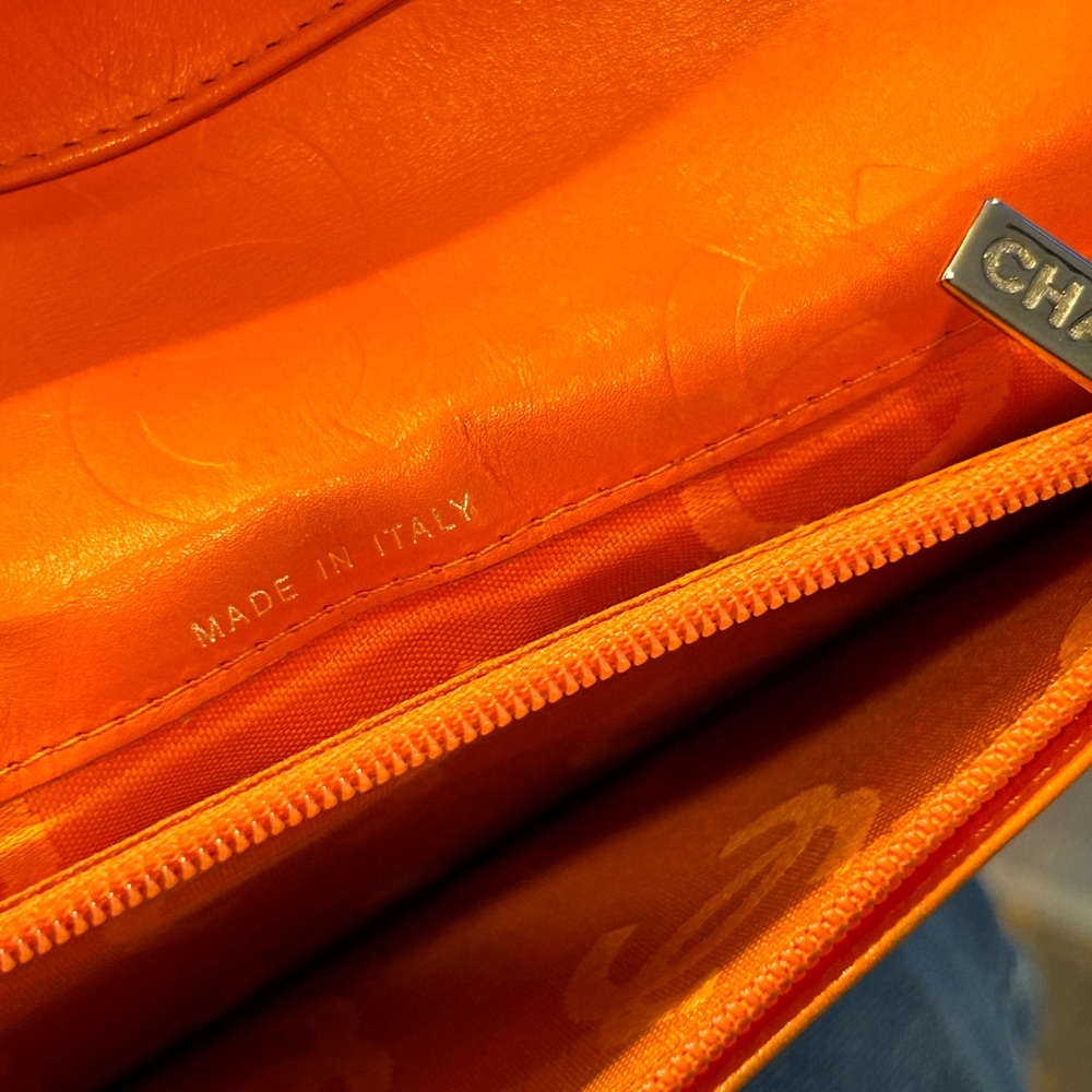 Chanel Wallet - Picture 9 of 12